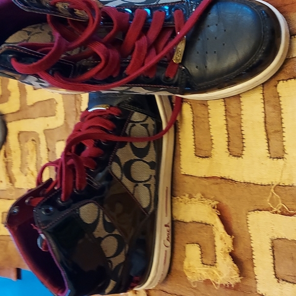 Coach sneakers, black and cream, size 8.5 - Picture 3 of 7